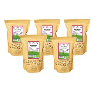 5 Bolsas de 1kg de Anacardos de la marca EcoAndes. El envase es de papel kraft con ventana transparente que muestra el contenido, etiqueta frontal con información nutricional, certificaciones ecológicas, sin gluten y sello de "envasado artesanal".