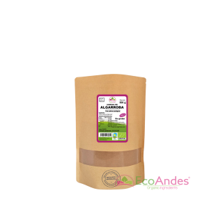 Bolsa de 500g con contenido de Harina de algarroba de la marca EcoAndes. El envase es de papel kraft con ventana transparente que muestra el contenido, etiqueta frontal con información nutricional, certificaciones ecológicas, sin gluten y sello de "envasado artesanal".
