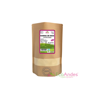 Bolsa de 1kg con contenido de Harina de maíz de la marca EcoAndes. El envase es de papel kraft con ventana transparente que muestra el contenido, etiqueta frontal con información nutricional, certificaciones ecológicas, sin gluten y sello de "envasado artesanal".