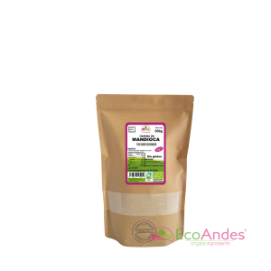Bolsa de 500g con contenido de Harina de mandioca de la marca EcoAndes. El envase es de papel kraft con ventana transparente que muestra el contenido, etiqueta frontal con información nutricional, certificaciones ecológicas, sin gluten y sello de "envasado artesanal".